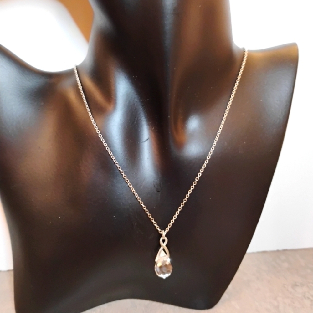 Swarovski Crystal Elements Silver‎ Overlay Clear Faceted Pendant Necklace